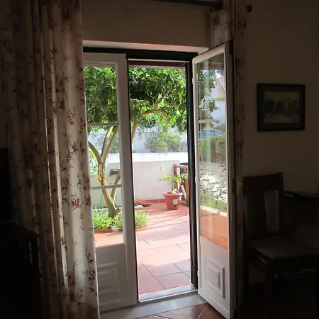 Semesterbostad Casa Do Limoeiro Óbidos